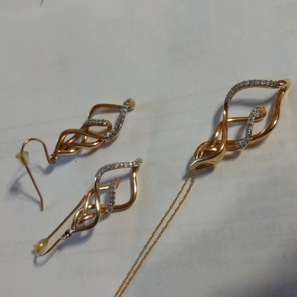 14K Gold Chain With 10K Gold Diamond Pendant and Earrings